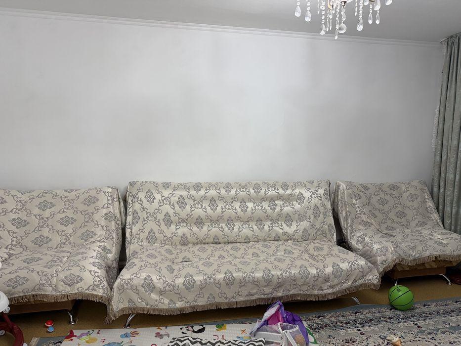 Диван в хорошем состоянии