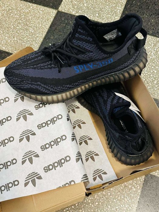 Adidasi Yeezy Barbati (Livrare cu verificare)