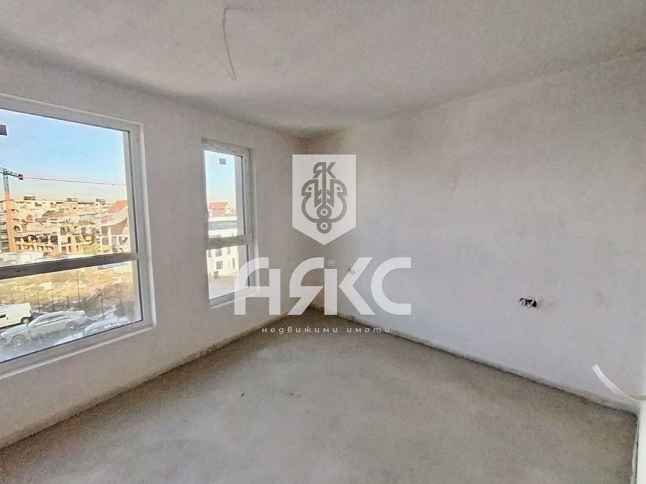 Продава се Двустаен апартамент в София, Малинова долина - 65 кв.м за 1138 €/кв.м - Снимка #2