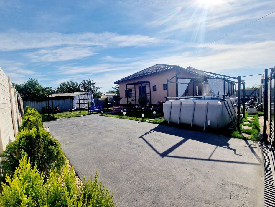 Casa moderna cu jacuzzi si curte- Ultimul preț 130000€