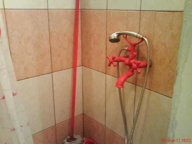 Schimb,Vând garsonieră în BĂILE HERCULENE  garsonieră,apa în TIMIȘOARA