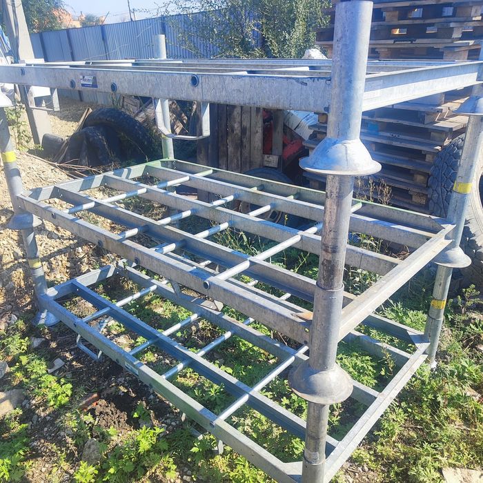 Поддоны железные