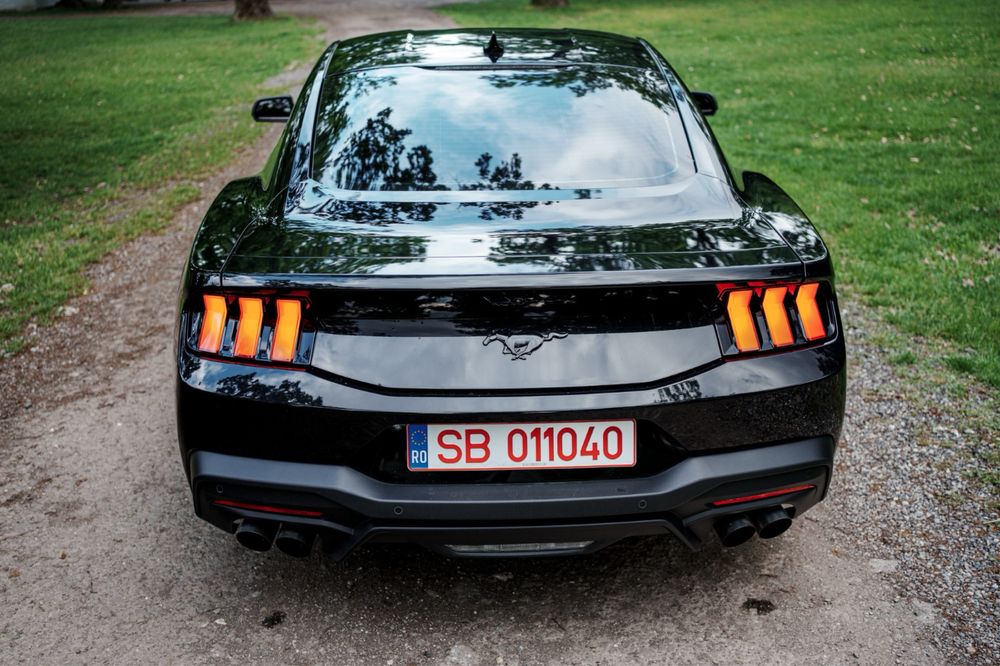 Ford mustang 2025
