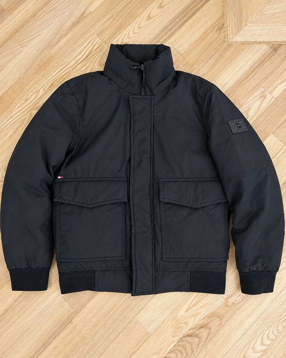 Geacă puffer Tommy Hilfiger bărbați neagră, mărimea S, buzunare cargo