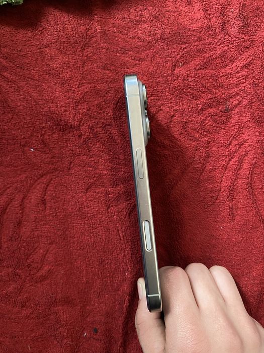 Продам айфон 16 про 128 гб
