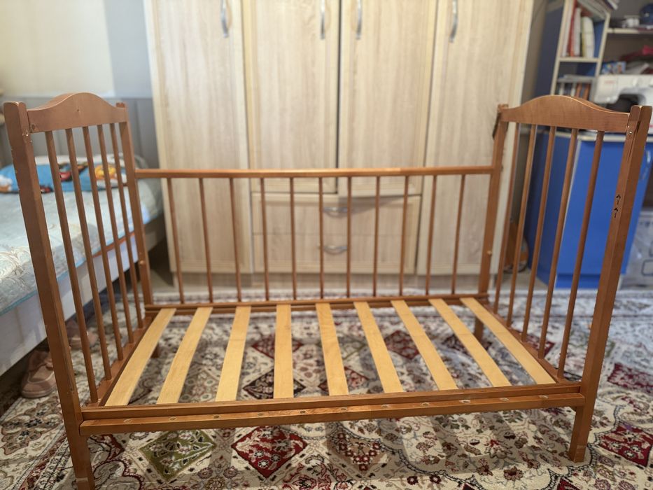 Детский манеж с матрасом