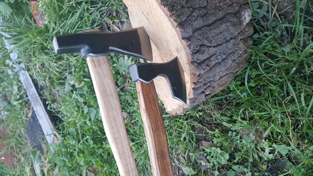 Малка Брадва от ресорна стомана