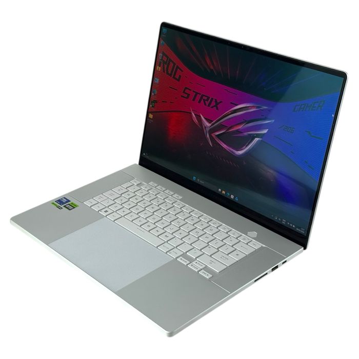 НОВ Лаптоп Asus ROG Zephyrus G16 OLED 240Hz Ultra 9 32RAM 1TB RTX 4070