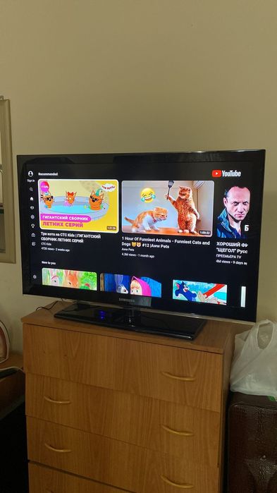 Смарт телевизор Samsung 106 см WiFi YouTube