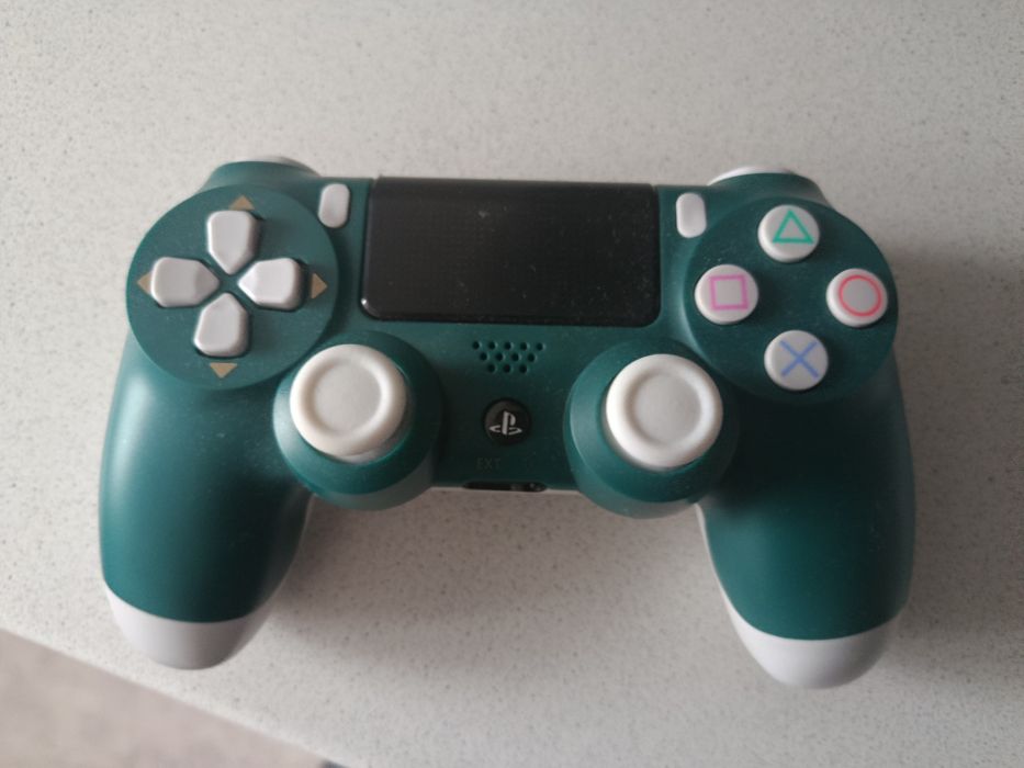 Новый геймпад зеленый