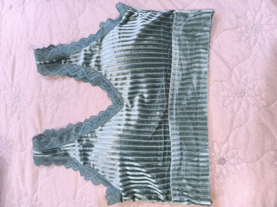 Топ женский  в наличии