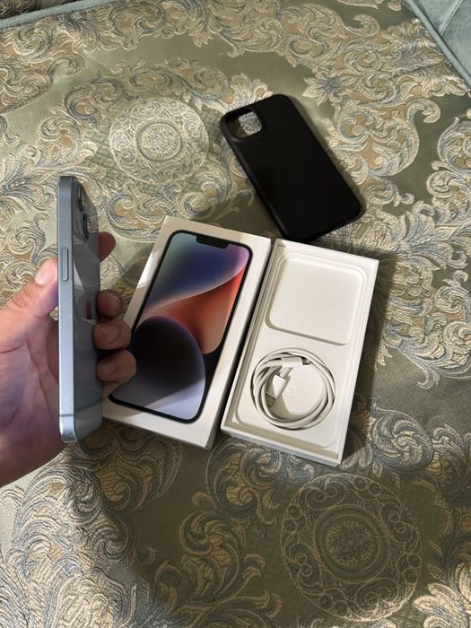 Продам Телефон Айфон 14 128Gb