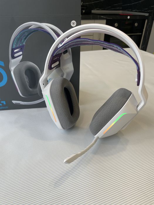 Гейминг слушалки Logitech - G733, безжични, бели