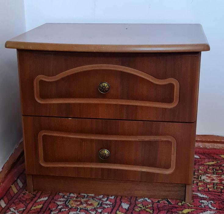 Продам спальный гарнитур