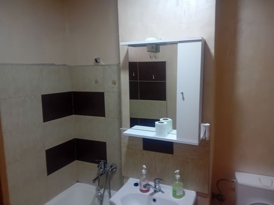Ap 2 Cam Darmanesti 45mp la cheie etaj 3 renovat mobilat utilat