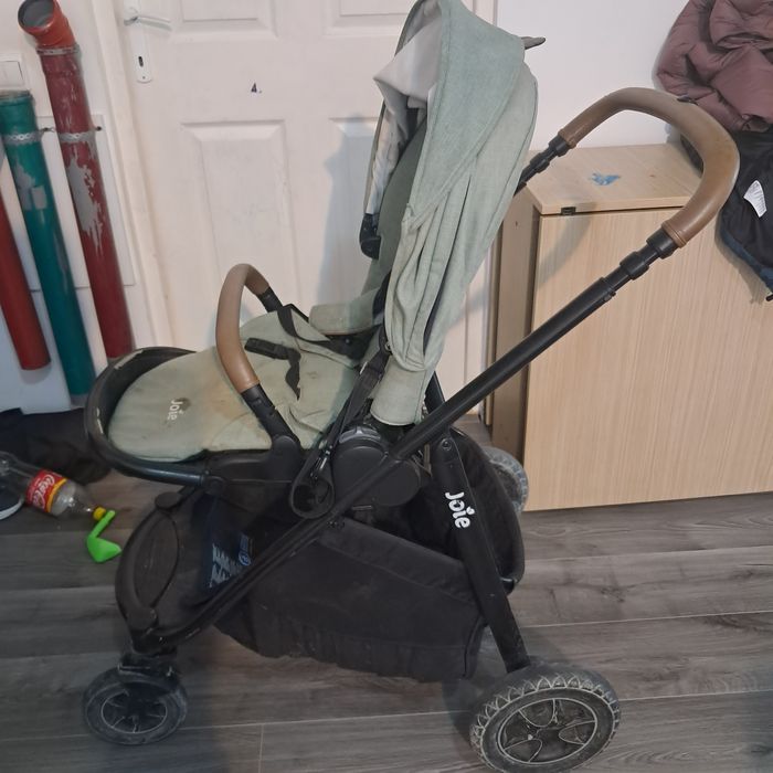 Vand carucior de copii
