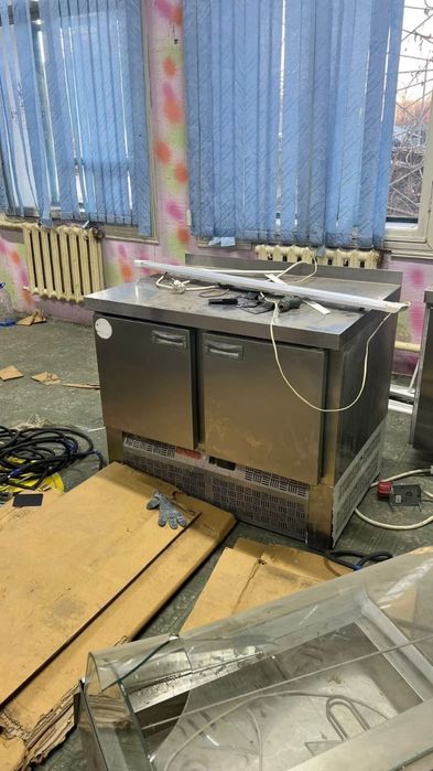 Продам 4 производственных морозильников