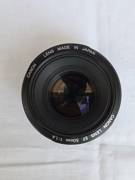 Canon EF 50mm f/1.4 USM