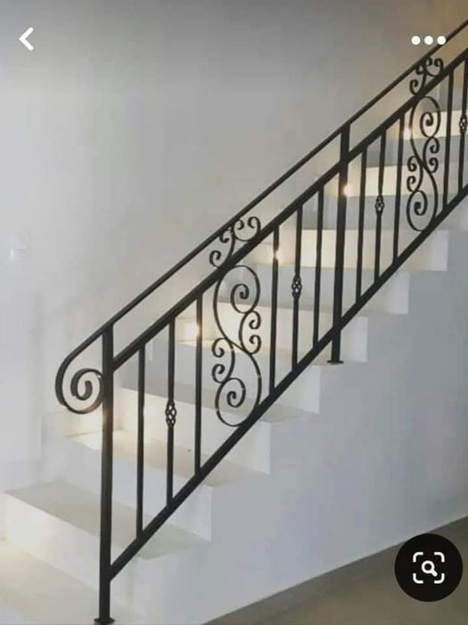 Executăm balustrade din fier forjat.