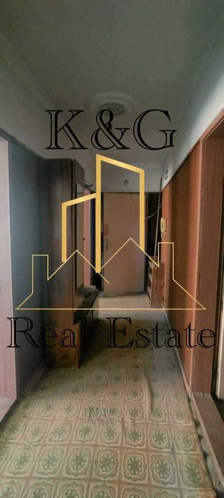 Продава се Тристаен апартамент в Разград, Абритус - 95 кв.м за 859 €/кв.м - Снимка #7