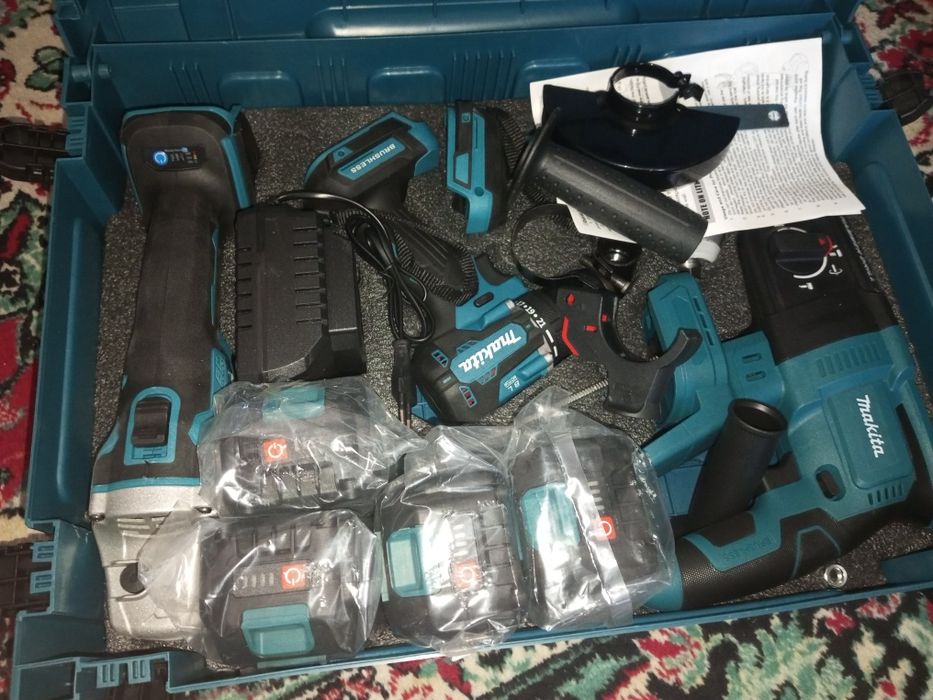 Набор инструментов аккумуляторный