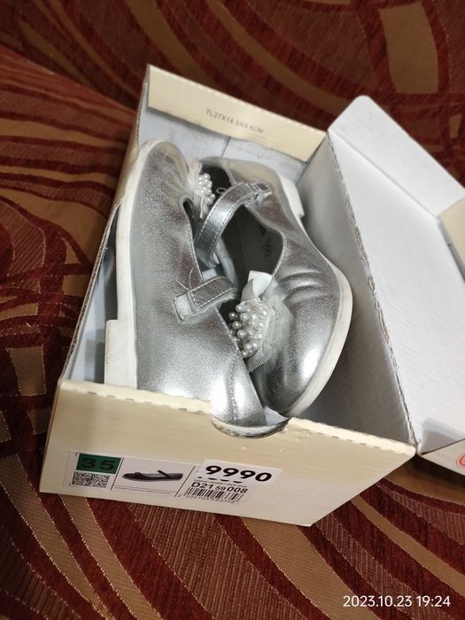 Туфли для девочек. 35 размер. Кожа. Состояние идеал.