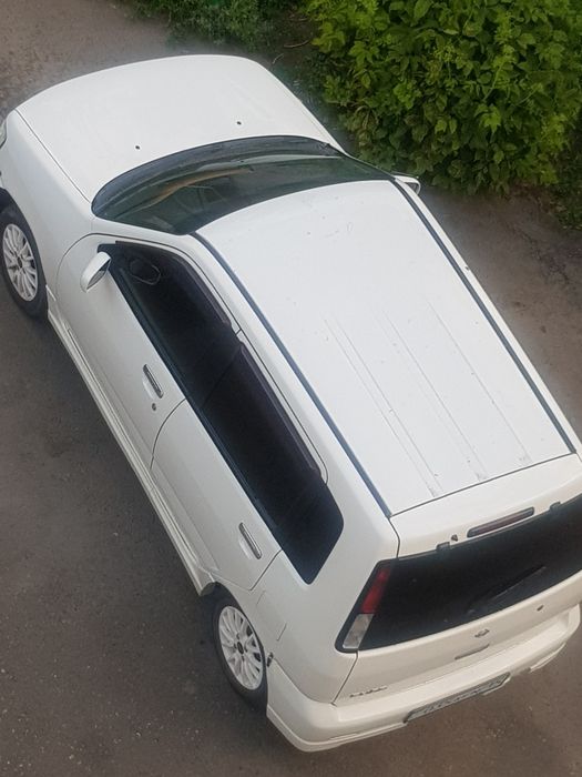 Nissan cube  2001г