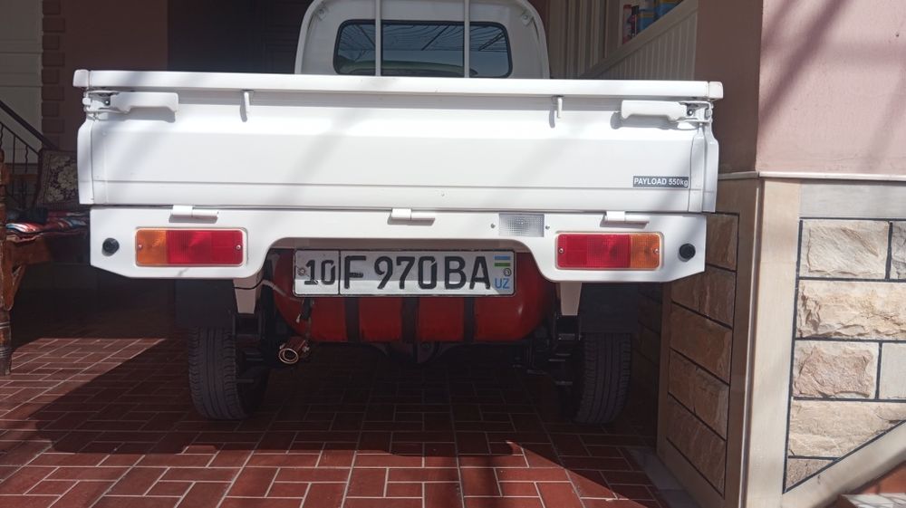 Damas labo sotiladi.