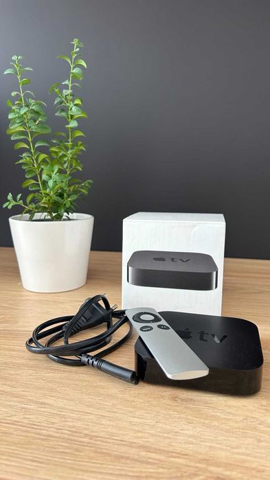 Apple TV A1469 3rd Gen с дистанционно, кутия и кабел