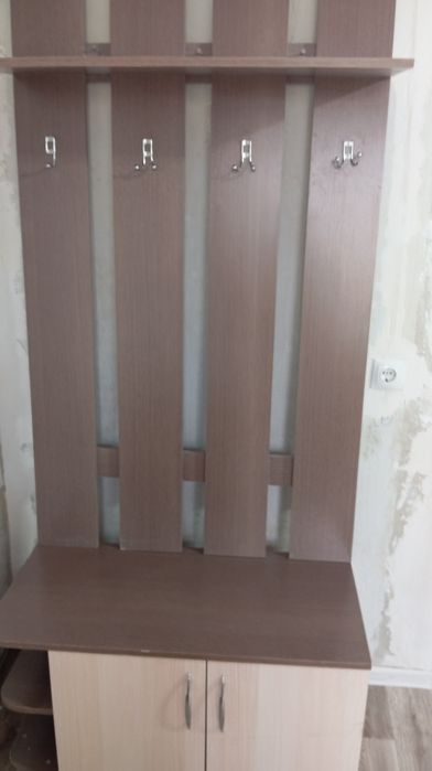 Продаётся прихожая