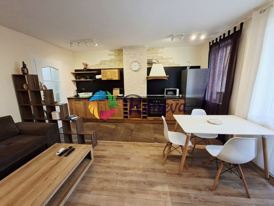 Дава се под наем Двустаен апартамент в Варна, Аспарухово - 67 кв.м за 548.25 € - Снимка #2