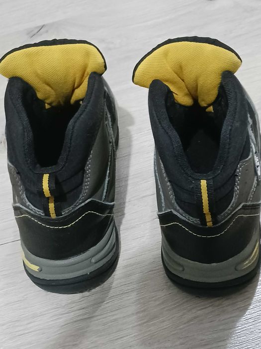 Детски боти за момче водонепромокаеми