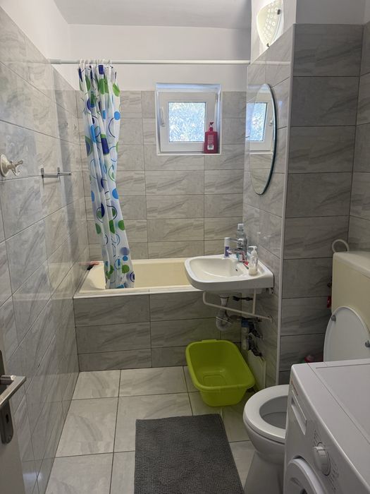 Inchiriez apartament 2 camere