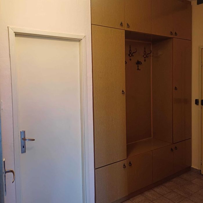 Дава се под наем Четиристаен апартамент в Пловдив, Тракия - 92 кв.м за 750 € - Снимка #6