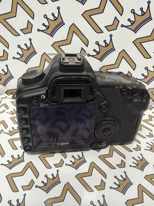 Canon EOS 5D Mark II Full Frame !