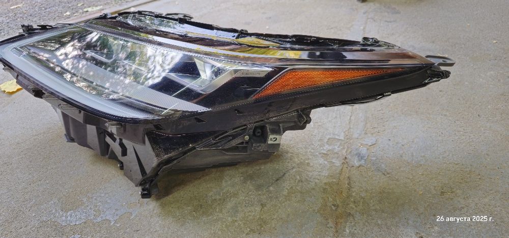Фара Lexus RX350