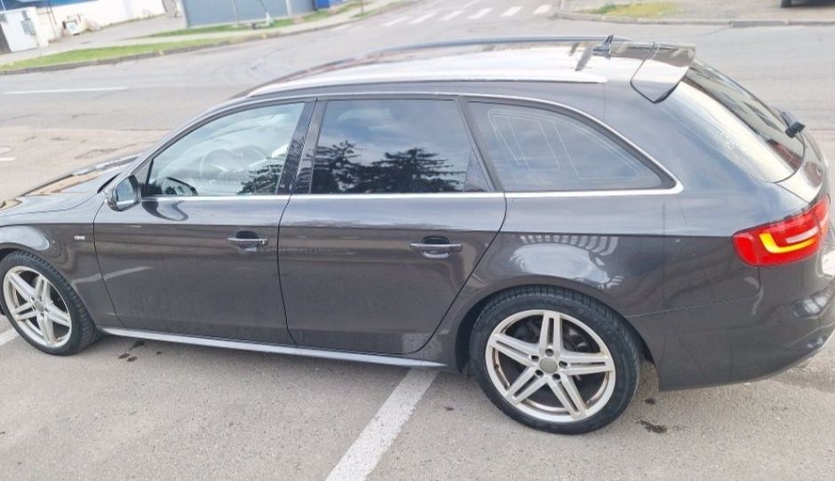 Vand audi A4 quttro si Sline