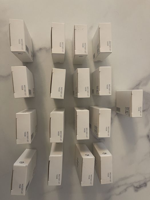 „USB 16 GB noi, sigilate – pachet 17 buc. – conforme, testate”