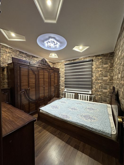 Сдается квартира 4комнатная своя  район яшнабад около паркенский базар