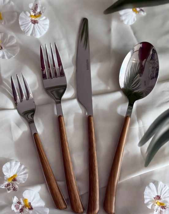 Нов Комплект Прибори за Хранене KARACA Melia