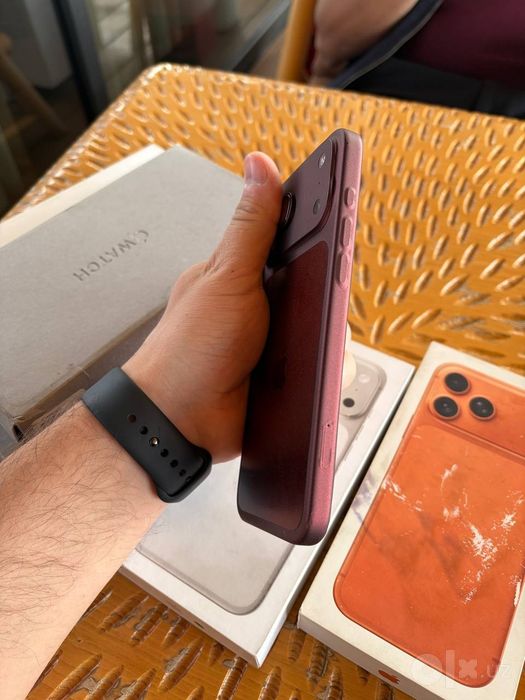 iPhone 17 Pro Max 256gb Orange/ Burgundy Brono
