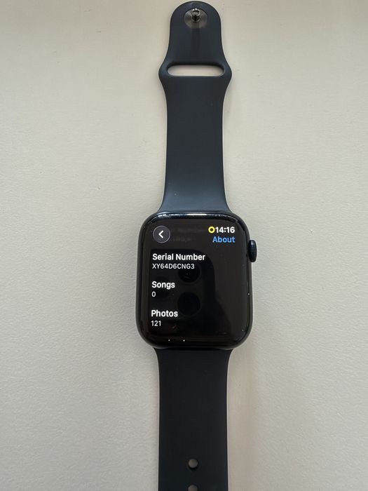 Apple Watch Series 7 (GPS, 45mm, black)
