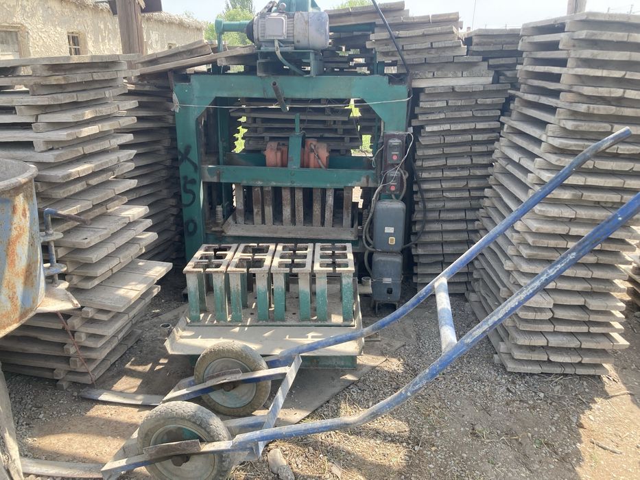 Шлакаблочный станок