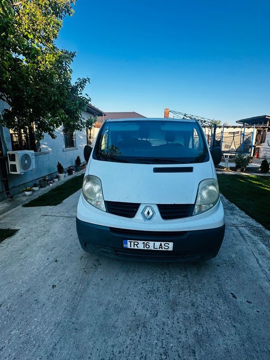 RENAULT Trafic