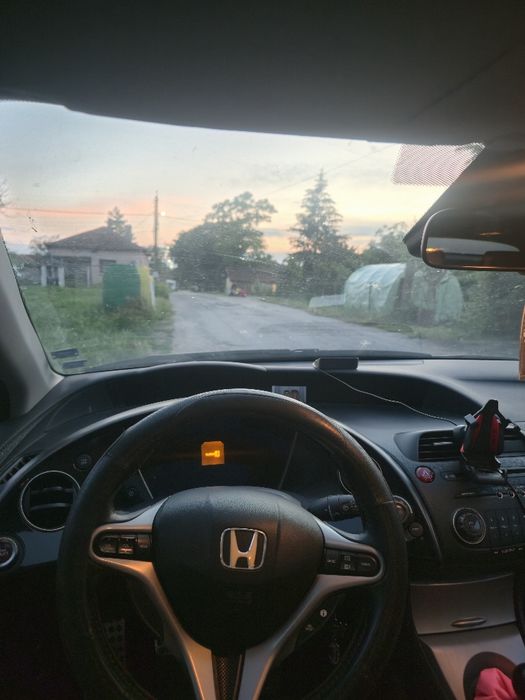 Продавам Honda civic 2.2