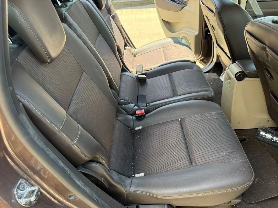 Bara / Capoata / Faruri / Aripi / Usi / Haion / Stopuri Renault Grand Scenic 3 2009-2014