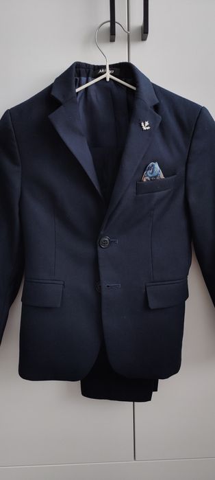 Школьный костюм  брюки и пиджак