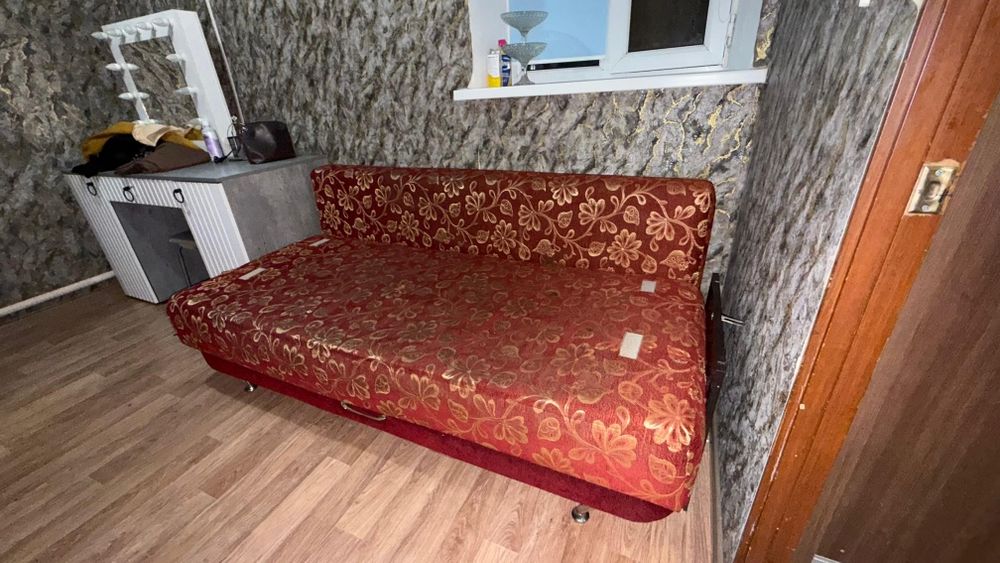 Диван раскладной,б/у ,10000 тенге