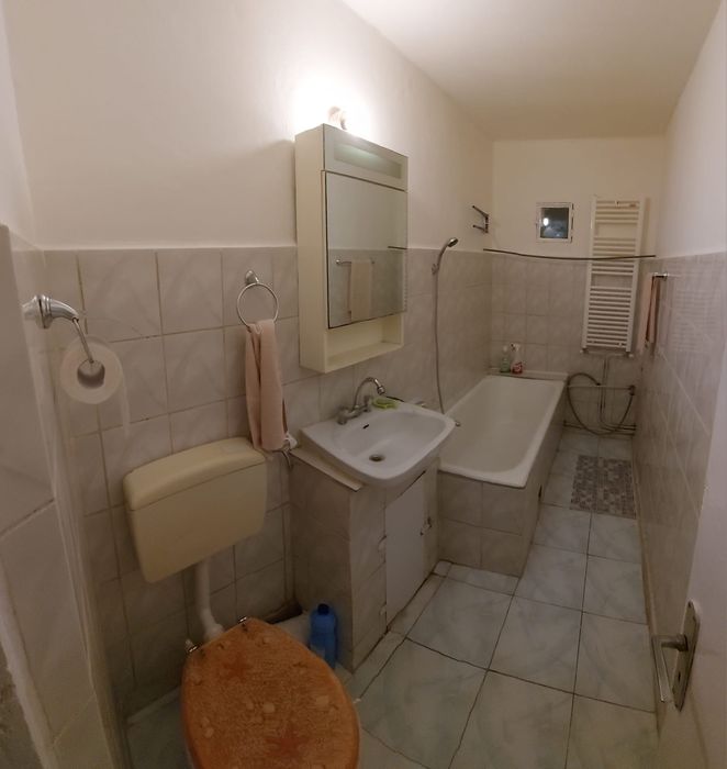 Ofer spre închiriere garsonieră conf. I, zona Aeroportului