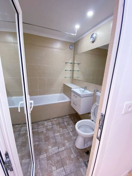 Vând apartament doua camere
